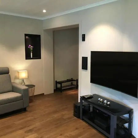 Apartmán 1 *